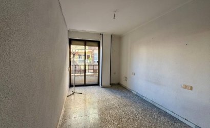 Herverkoop - Apartamento -
Torrevieja - Playa del Cura