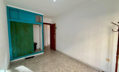 Herverkoop - Apartamento -
Torrevieja - Playa del Cura
