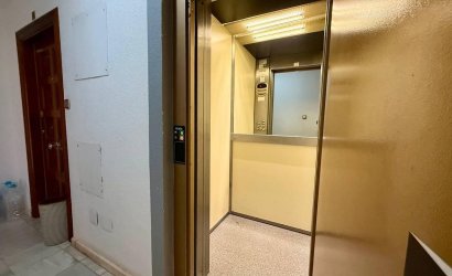 Herverkoop - Apartamento -
Torrevieja - Playa del Cura