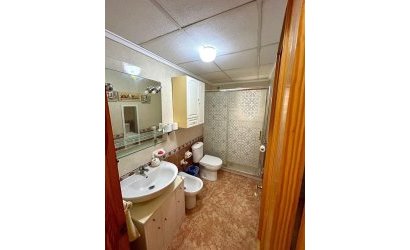 Herverkoop - Apartamento -
Torrevieja - Playa del Cura