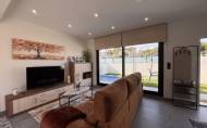 Resale - Villa -
Villamartin - Costa Blanca