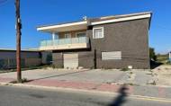 Herverkoop - Villa -
Torrevieja - La Siesta - El Salado - Torreta