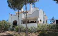 Herverkoop - Villa -
Orihuela - Inland
