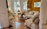 Herverkoop - Villa -
El Raso - Costa Blanca