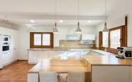 Herverkoop - Villa -
Campoamor - Costa Blanca