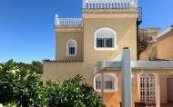 Reventa - Villa -
Torrevieja - Costa Blanca