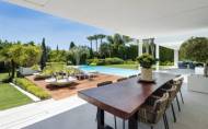 Herverkoop - Villa -
Marbella - East Marbella