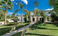 Resale - Villa -
Marbella - Nueva Andalucía