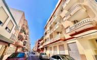 Herverkoop - Apartamento -
Torrevieja - Playa del Cura