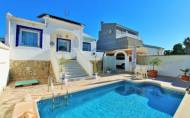 Resale - Villa -
Torrevieja - El Chaparral