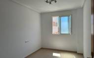 Herverkoop - Apartamento -
Torrevieja - Centro