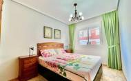 Herverkoop - Apartamento -
Torrevieja - Playa del Cura