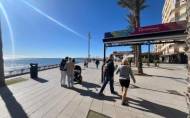 Herverkoop - Apartamento -
Torrevieja - Centro