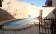 Herverkoop - Villa -
La Zenia - Costa Blanca
