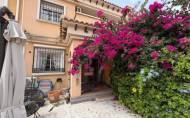 Herverkoop - Bungalow -
Torrevieja - Zona Los Frutales