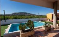 Herverkoop - Villa -
Orihuela - Inland