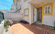 Herverkoop - Bungalow -
Torrevieja - Sector 25