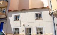 Resale - Townhouse -
Guardamar del Segura