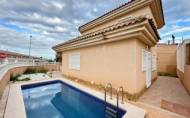 Reventa - Villa -
Torrevieja - Costa Blanca