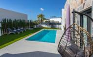 Resale - Villa -
Algorfa - La finca Golf