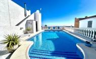Reventa - Villa -
Villamartin - Costa Blanca