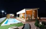 Herverkoop - Finca -
Orihuela - Inland