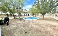 Herverkoop - Finca / Country Property -
Orihuela