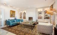 Revente - Apartment -
Marbella - Nueva Andalucía