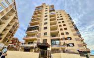 Herverkoop - Apartamento -
Torrevieja - Playa del Cura