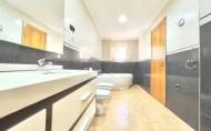 Resale - Apartment -
Torrevieja - Centro