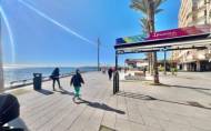 Herverkoop - Apartamento -
Torrevieja - Centro
