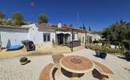Resale - Country House -
La Zarza