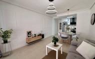 Resale - Apartment -
Torrevieja - Estacion De Autobuses