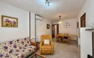 Herverkoop - Apartamento -
Torrevieja - Playa del Cura