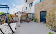Herverkoop - Town House -
Villamartin - Costa Blanca