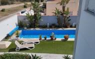 Herverkoop - Villa -
Torrevieja - Torreta Florida