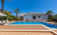 Reventa - Villa -
Orihuela Costa - Costa Blanca