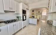 Herverkoop - Villa -
Dolores - Comunidad Valenciana