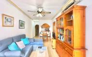 Herverkoop - Apartamento -
Torrevieja - Centro