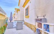 Herverkoop - Villa -
Los Montesinos - La Herrada