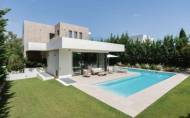 Resale - Villa -
Nueva Andalucía - Costa del Sol
