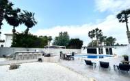 Herverkoop - Villa -
Catral - Costa Blanca