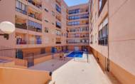 Herverkoop - Apartment -
Torrevieja - Centro