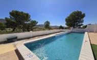 Resale - Country House -
La Zarza