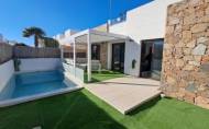 Resale - Villa -
Villamartin - Costa Blanca