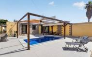 Herverkoop - Villa -
Torrevieja - Costa Blanca