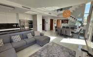 Herverkoop - Villa -
Orihuela Costa - Villamartín