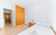 Herverkoop - Apartamento -
Torrevieja - Centro