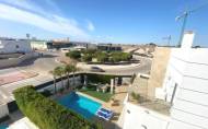 Reventa - Villa -
Ciudad Quesada - Doña Pepa