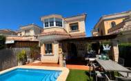 Herverkoop - Villa -
El Raso - Costa Blanca